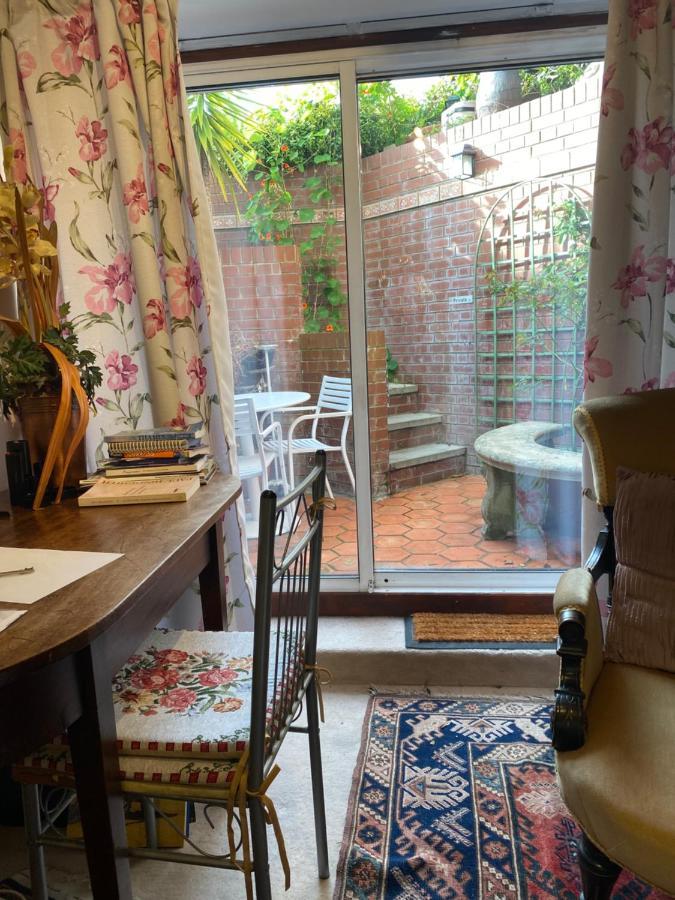Bed and Breakfast Chiswick Riviera With Free Parking Londyn Zewnętrze zdjęcie